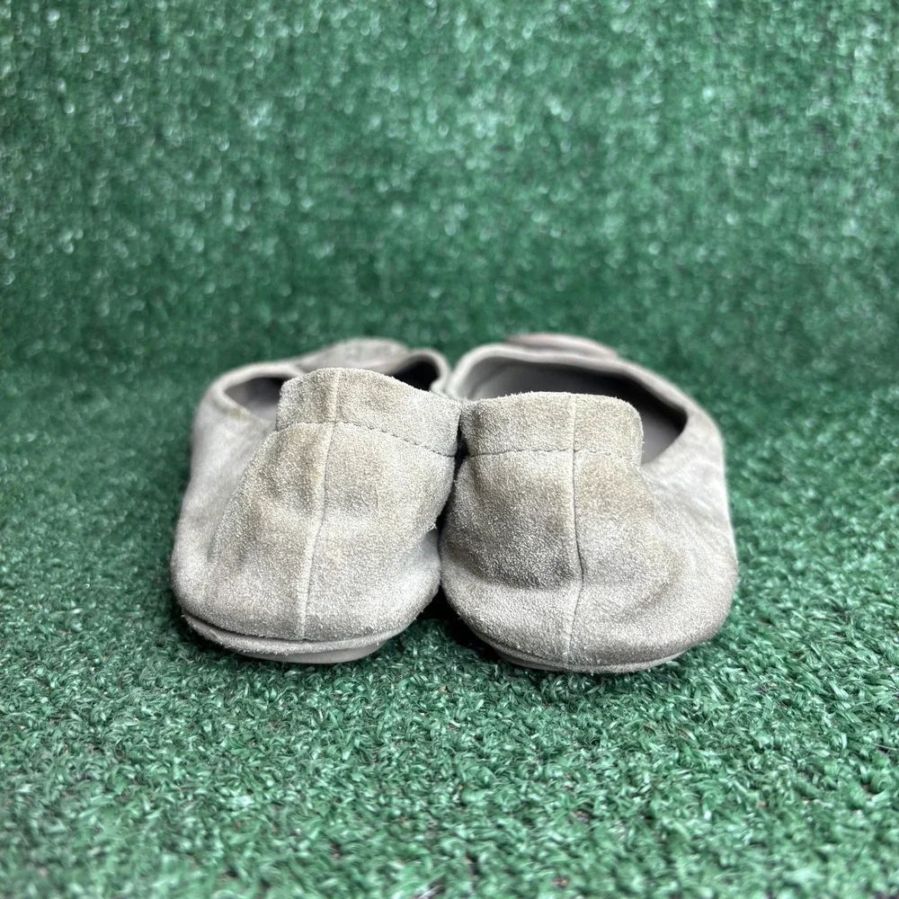 Tory Burch Minnie Travel Logo Medallion Suede Ballet Flat Gray Womens Size 6